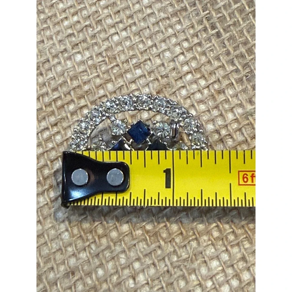 Vintage Silver Tone Blue Sapphire Rhinestone Oval Brooch Pin UV Fluorescent - Picture 7 of 8